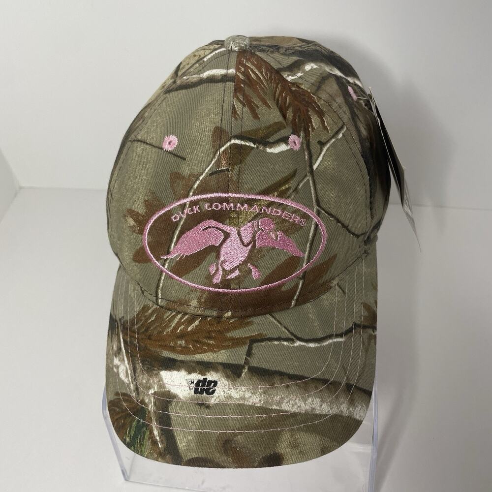 New Duck Commander Strapback Mesh Back Trucker Hat Camo One Size Adjustable